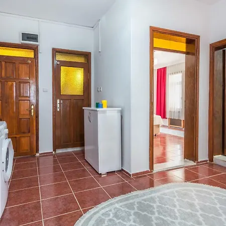 Family Apart Apartment
